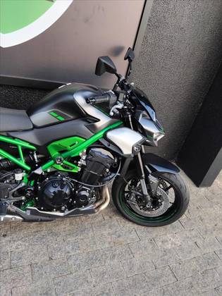 KAWASAKI Z900 KAWASAKI Z900